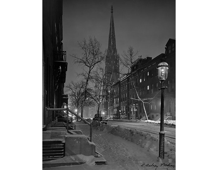 Snow Park Avenue (1948)